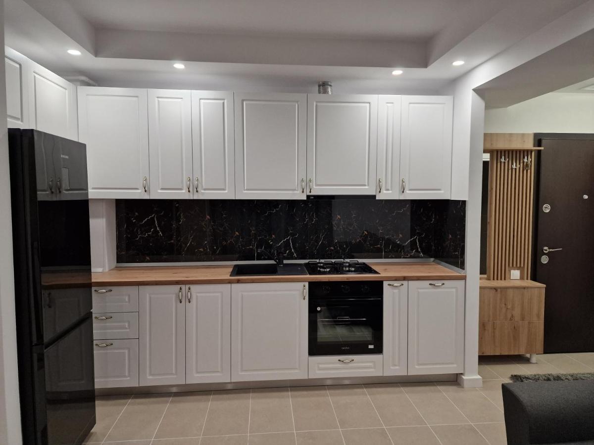 Apartamento Golden Cosmopolis Cretuleasca Exterior foto