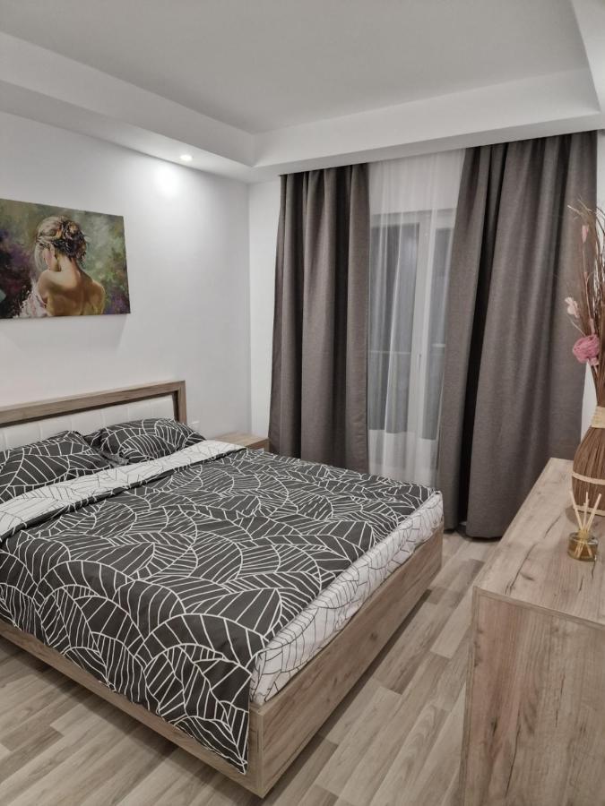 Apartamento Golden Cosmopolis Cretuleasca Exterior foto