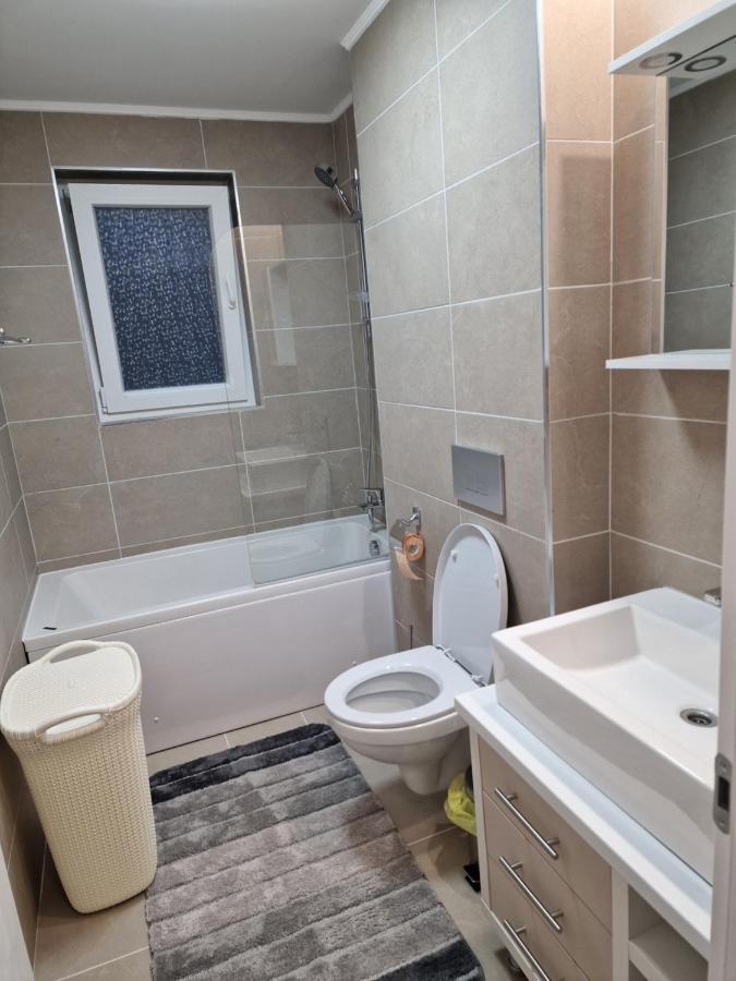 Apartamento Golden Cosmopolis Cretuleasca Exterior foto